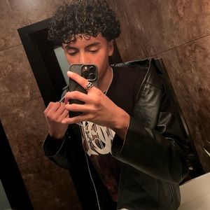 Meet your Posher, Jamil